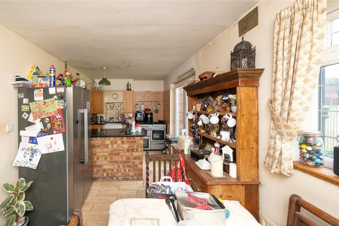 3 Bedroom House New InstructionHouse New Instruction in Bullens Green Lane, Colney Heath, St. Albans - View 12 - Collinson Hall