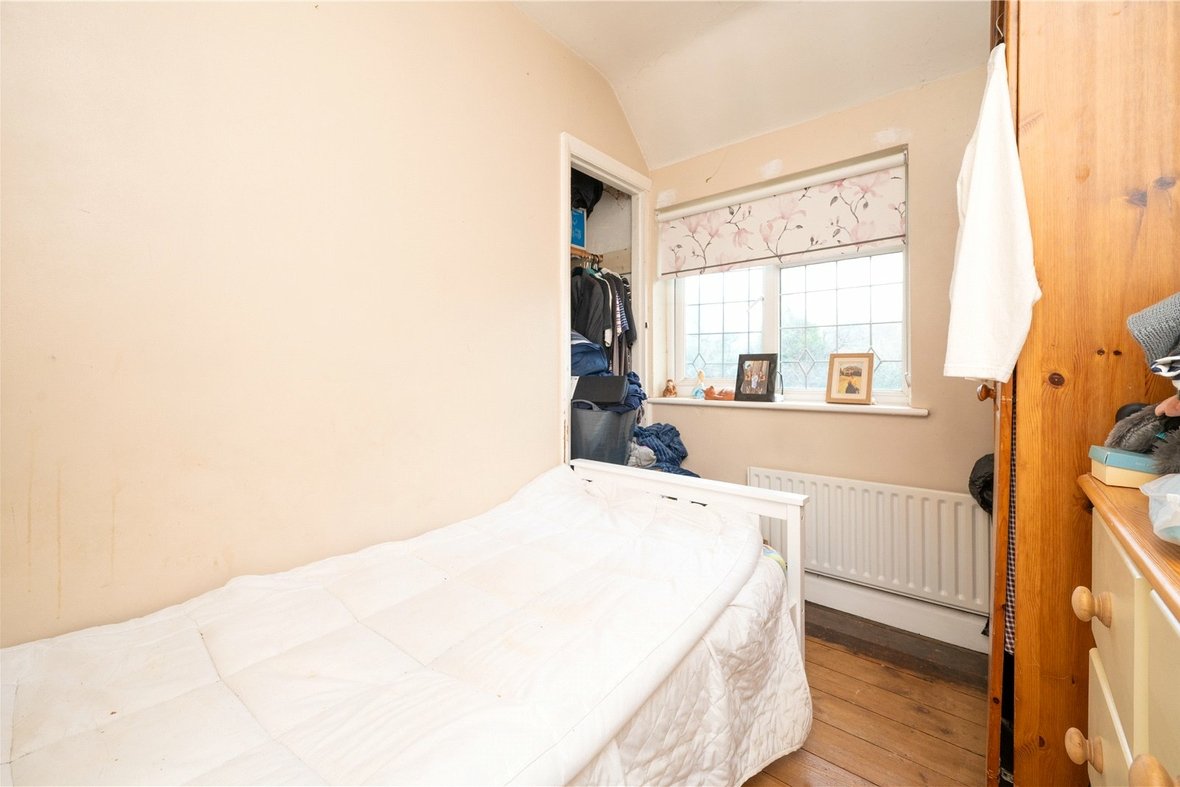 3 Bedroom House New InstructionHouse New Instruction in Bullens Green Lane, Colney Heath, St. Albans - View 8 - Collinson Hall