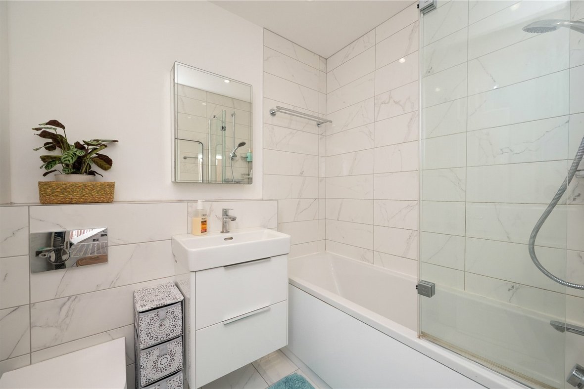 3 Bedroom House New InstructionHouse New Instruction in Holyrood Crescent, St. Albans, Hertfordshire - View 10 - Collinson Hall