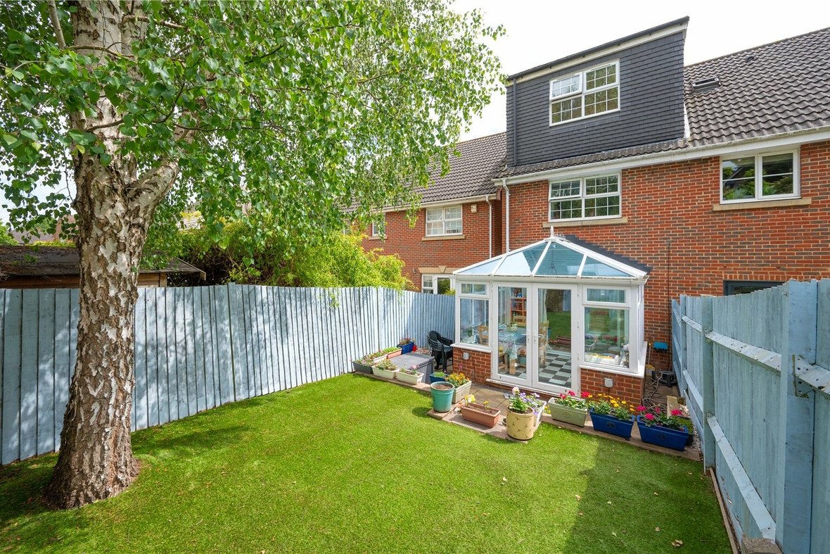 3 Bedroom House For SaleHouse For Sale in Holyrood Crescent, St. Albans, Hertfordshire - View 12 - Collinson Hall