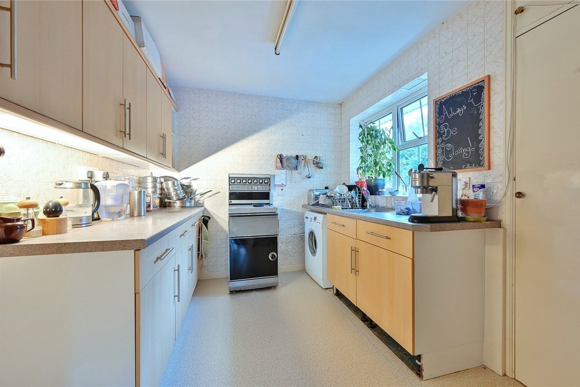 3 Bedroom Maisonette New InstructionMaisonette New Instruction in Westminster Court, St. Albans, Hertfordshire - View 3 - Collinson Hall