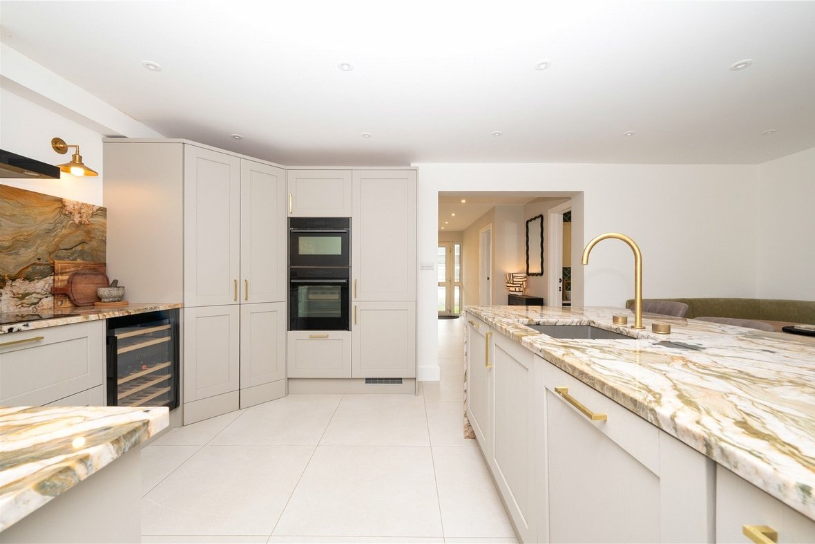 4 Bedroom House New InstructionHouse New Instruction in Garden Court, Wheathampstead, St. Albans - View 5 - Collinson Hall