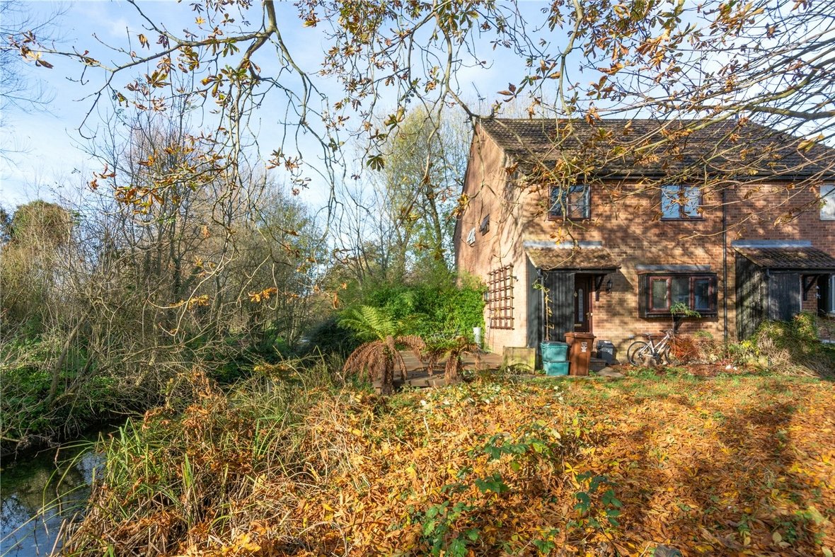 2 Bedroom House Let AgreedHouse Let Agreed in Riverside Court, Riverside Road, St. Albans - View 9 - Collinson Hall