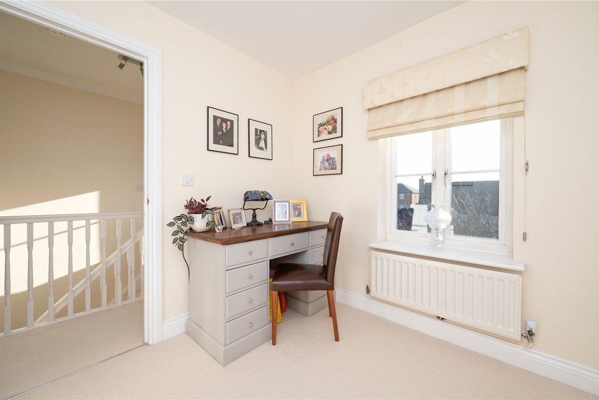 4 Bedroom House New InstructionHouse New Instruction in Devon Mead, Hatfield, Hertfordshire - View 13 - Collinson Hall