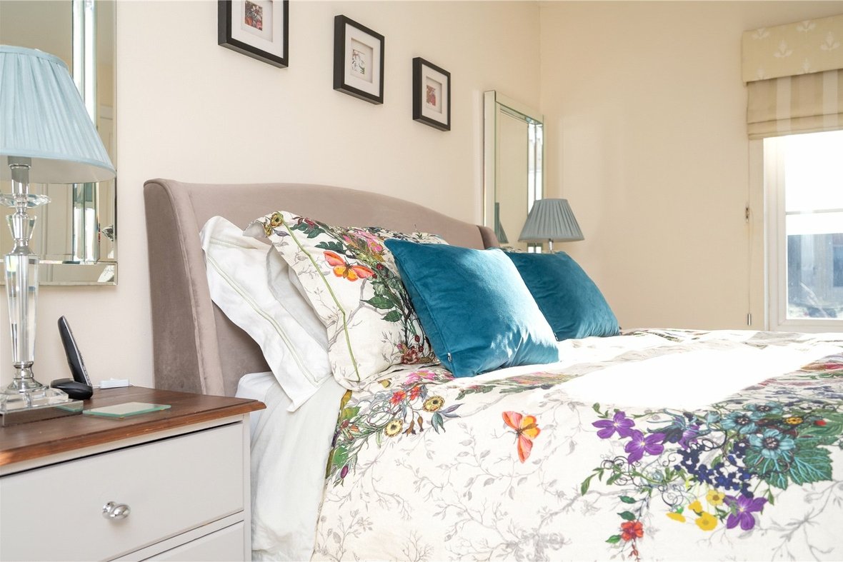 4 Bedroom House New InstructionHouse New Instruction in Devon Mead, Hatfield, Hertfordshire - View 18 - Collinson Hall