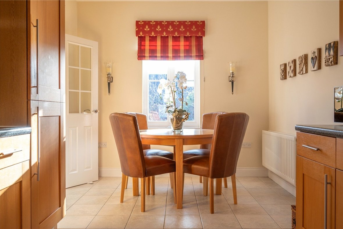 4 Bedroom House New InstructionHouse New Instruction in Devon Mead, Hatfield, Hertfordshire - View 27 - Collinson Hall