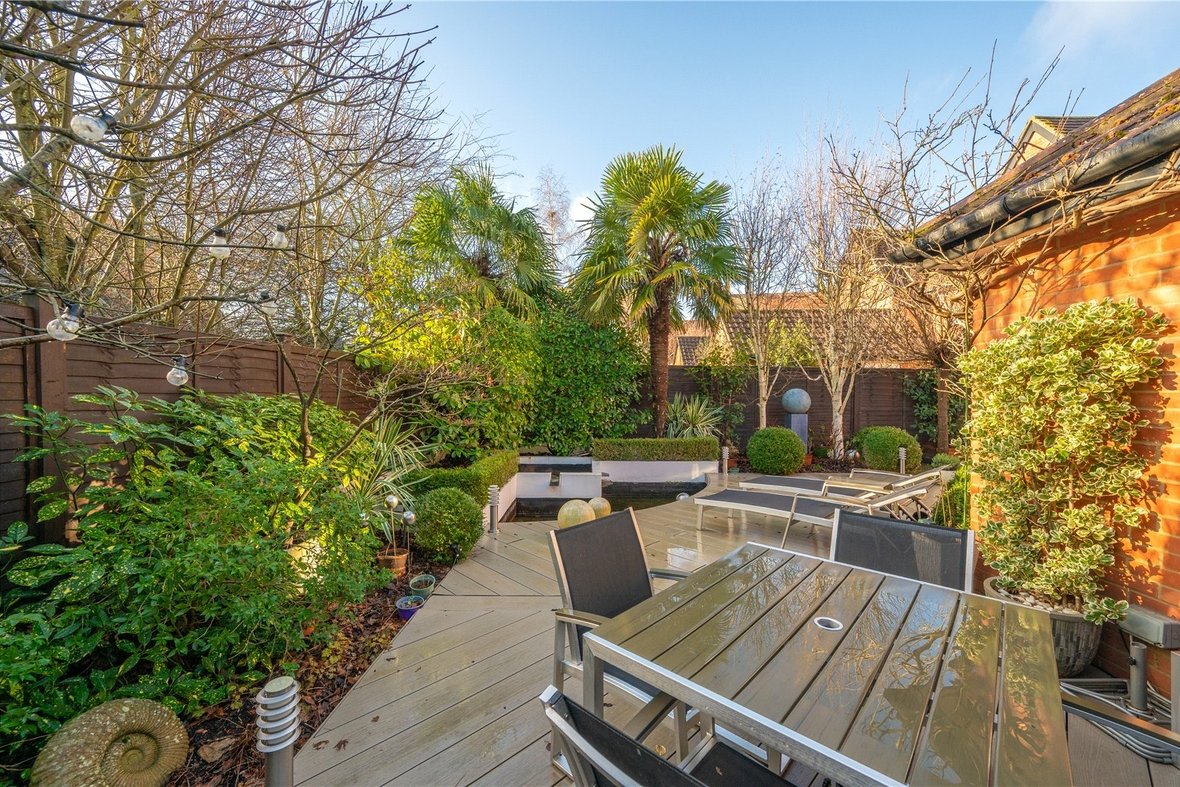 4 Bedroom House New InstructionHouse New Instruction in Devon Mead, Hatfield, Hertfordshire - View 15 - Collinson Hall