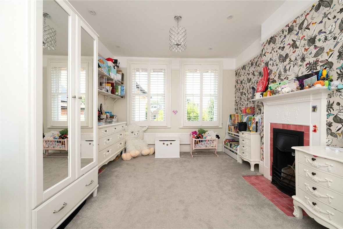 6 Bedroom House Let AgreedHouse Let Agreed in Carlisle Avenue, St. Albans, Hertfordshire - View 30 - Collinson Hall