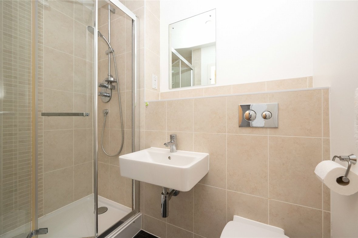 2 Bedroom Apartment LetApartment Let in Charrington Place, St. Albans, Hertfordshire - View 8 - Collinson Hall