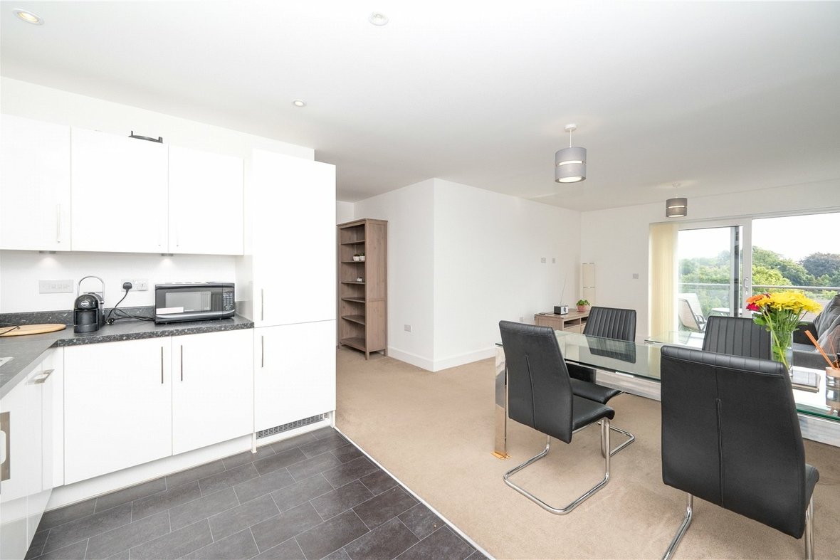2 Bedroom Apartment LetApartment Let in Charrington Place, St. Albans, Hertfordshire - View 14 - Collinson Hall