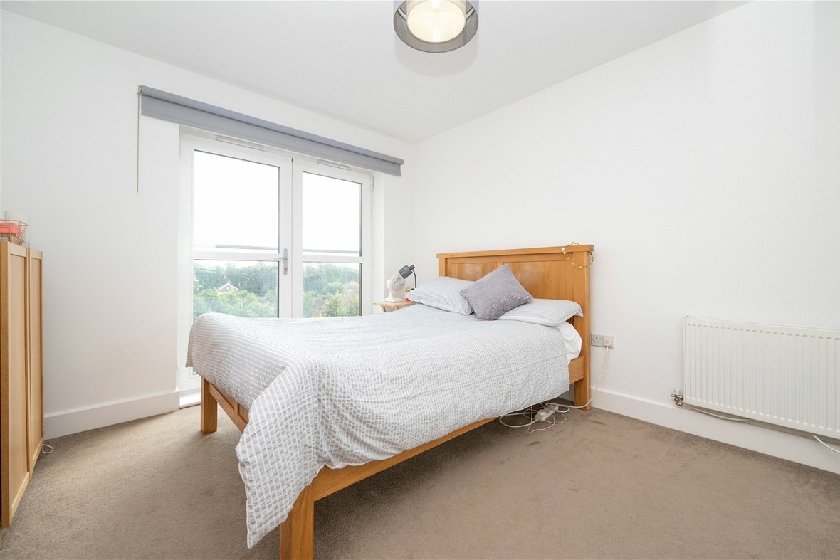 2 Bedroom Apartment LetApartment Let in Charrington Place, St. Albans, Hertfordshire - View 13 - Collinson Hall