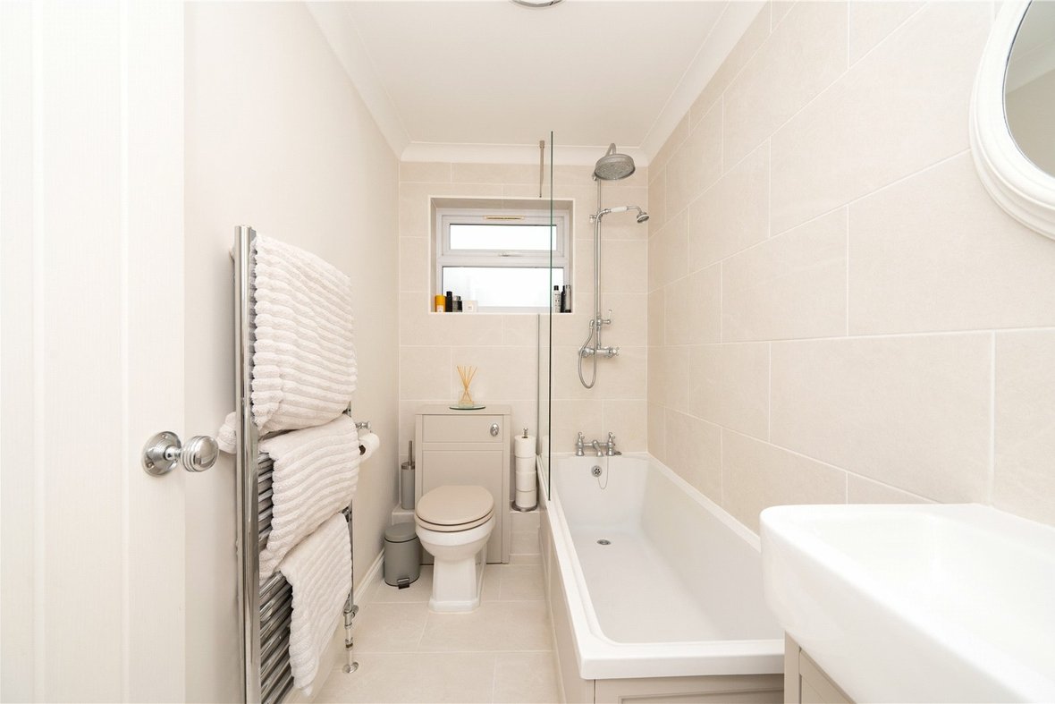 2 Bedroom House New InstructionHouse New Instruction in Woodlea, Hammers Gate, St. Albans - View 11 - Collinson Hall