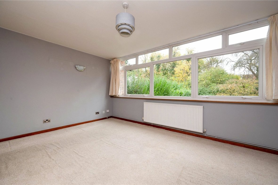 3 Bedroom House To LetHouse To Let in Abbots Park, St. Albans, Hertfordshire - View 4 - Collinson Hall