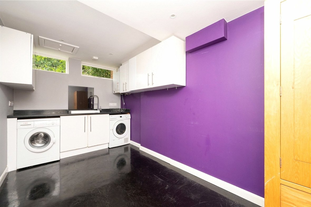 3 Bedroom House To LetHouse To Let in Abbots Park, St. Albans, Hertfordshire - View 6 - Collinson Hall