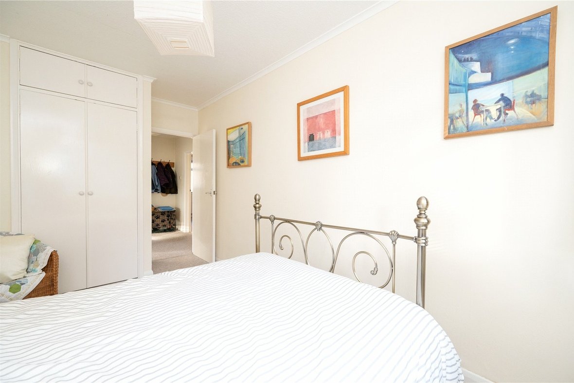 3 Bedroom Apartment New InstructionApartment New Instruction in Avenue Road, St. Albans, Hertfordshire - View 10 - Collinson Hall