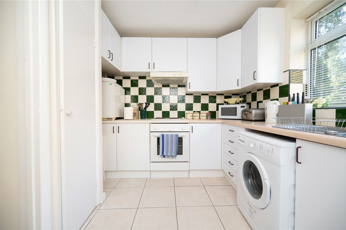 3 Bedroom Apartment New InstructionApartment New Instruction in Avenue Road, St. Albans, Hertfordshire - View 12 - Collinson Hall