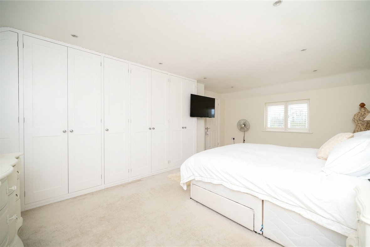 3 Bedroom House New InstructionHouse New Instruction in Coursers Road, Colney Heath, St. Albans - View 14 - Collinson Hall