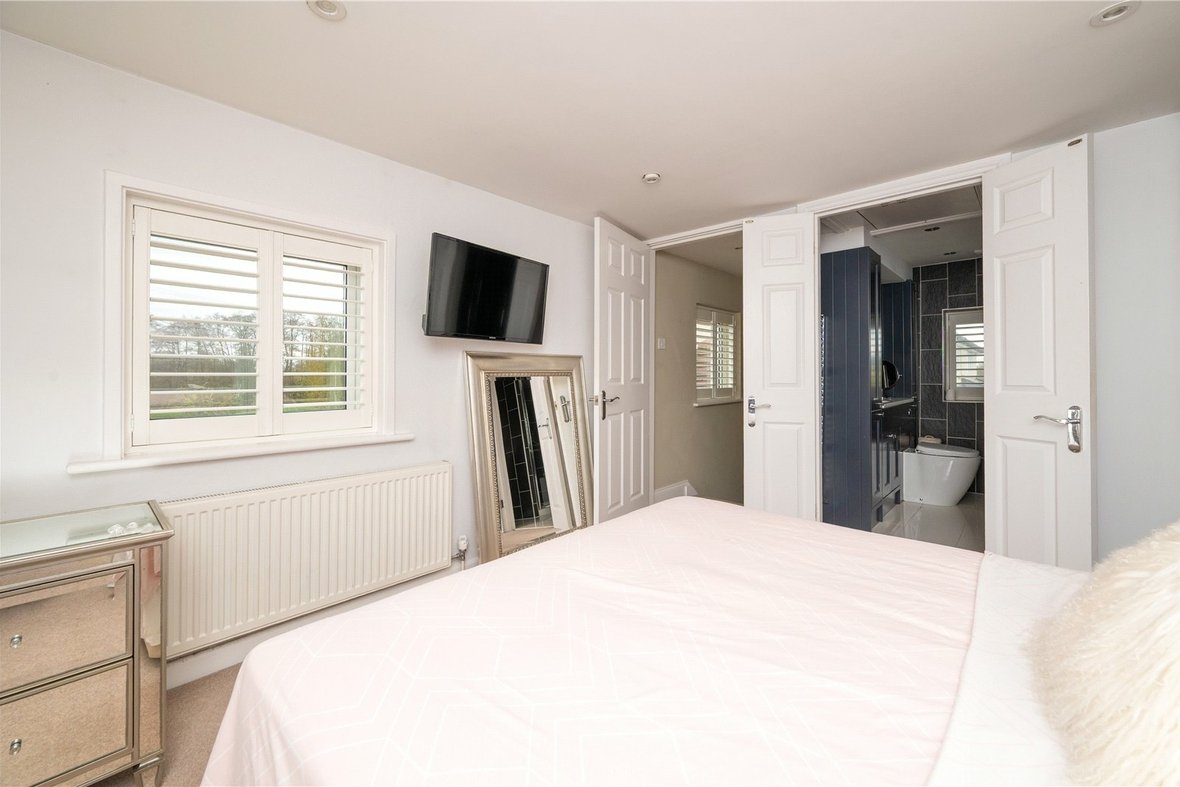 3 Bedroom House New InstructionHouse New Instruction in Coursers Road, Colney Heath, St. Albans - View 17 - Collinson Hall