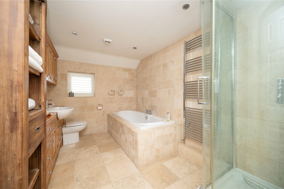 3 Bedroom House New InstructionHouse New Instruction in Coursers Road, Colney Heath, St. Albans - View 12 - Collinson Hall