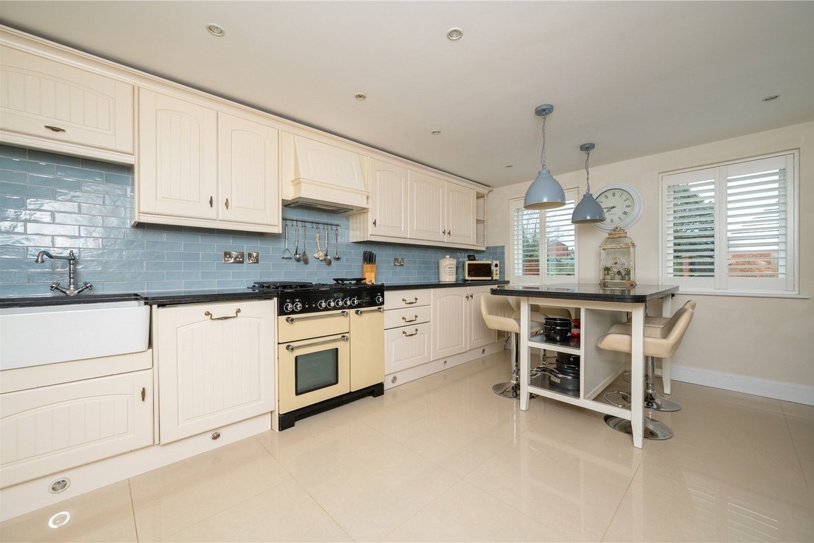 3 Bedroom House New InstructionHouse New Instruction in Coursers Road, Colney Heath, St. Albans - View 5 - Collinson Hall