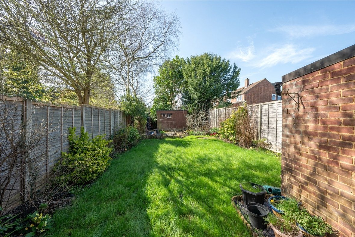 4 Bedroom House To LetHouse To Let in How Wood, Park Street, St. Albans - View 7 - Collinson Hall