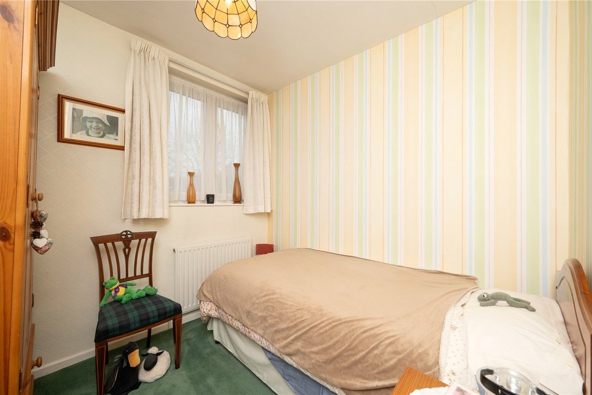 3 Bedroom House Sold Subject to ContractHouse Sold Subject to Contract in New House Park, St. Albans, Hertfordshire - View 12 - Collinson Hall