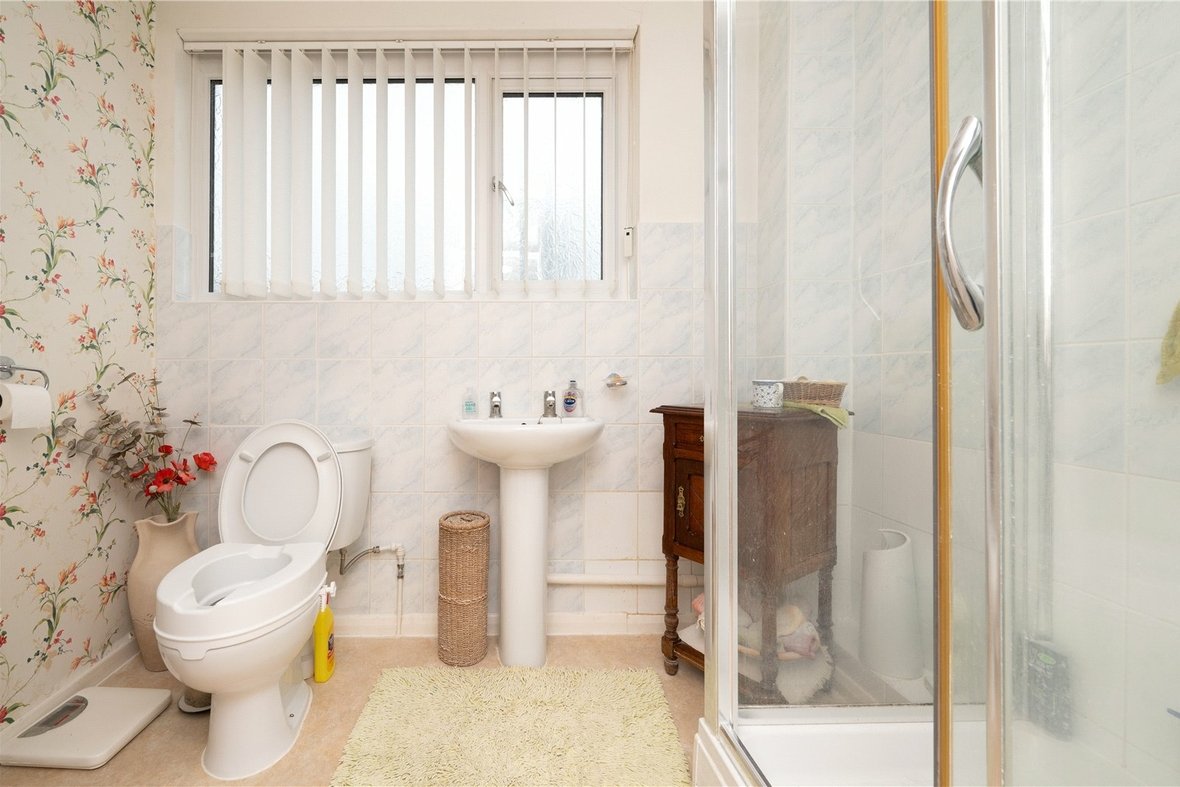 3 Bedroom House Sold Subject to ContractHouse Sold Subject to Contract in New House Park, St. Albans, Hertfordshire - View 8 - Collinson Hall