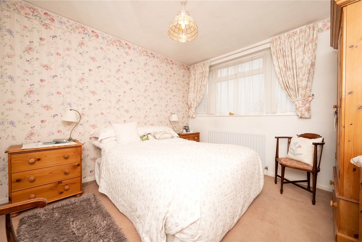 3 Bedroom House Sold Subject to ContractHouse Sold Subject to Contract in New House Park, St. Albans, Hertfordshire - View 6 - Collinson Hall