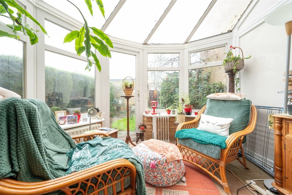 3 Bedroom House Sold Subject to ContractHouse Sold Subject to Contract in New House Park, St. Albans, Hertfordshire - View 4 - Collinson Hall