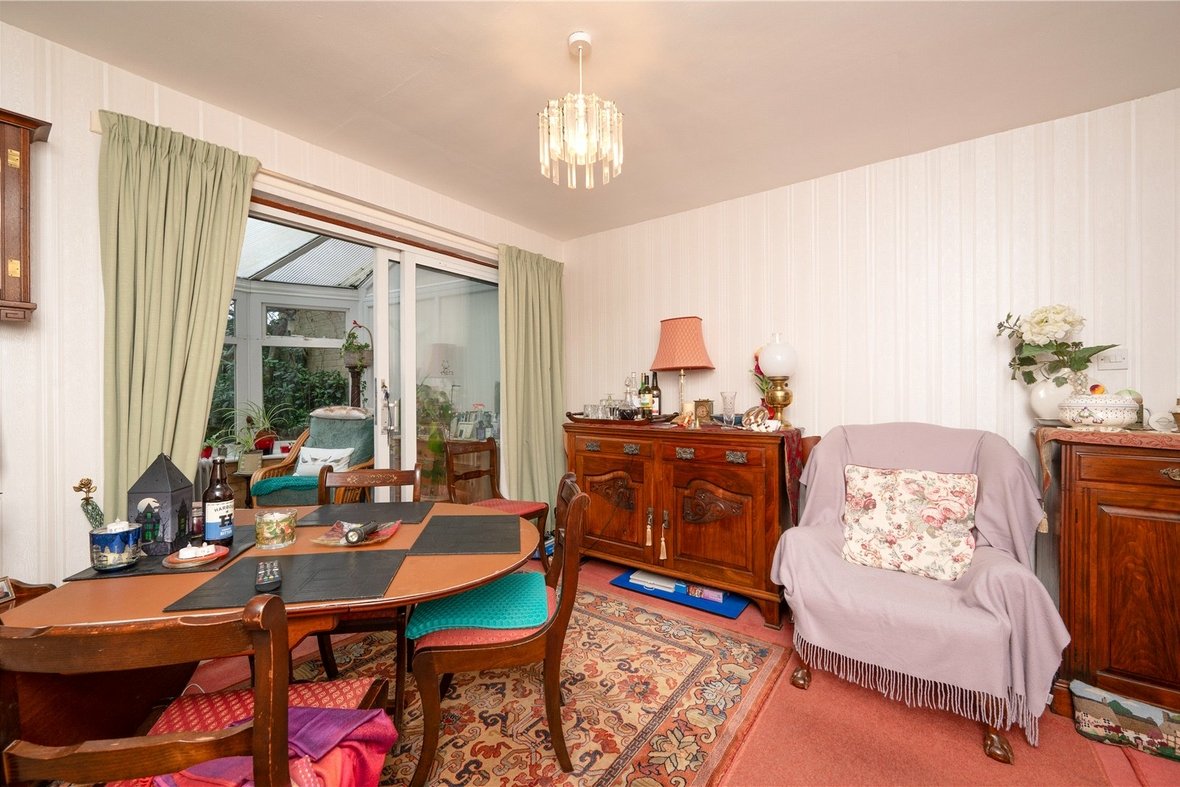 3 Bedroom House Sold Subject to ContractHouse Sold Subject to Contract in New House Park, St. Albans, Hertfordshire - View 13 - Collinson Hall