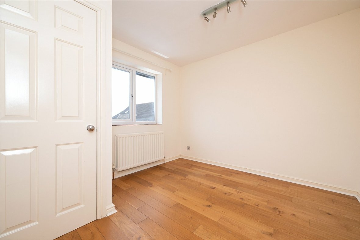 3 Bedroom House For SaleHouse For Sale in Harvesters, St. Albans, Hertfordshire - View 7 - Collinson Hall
