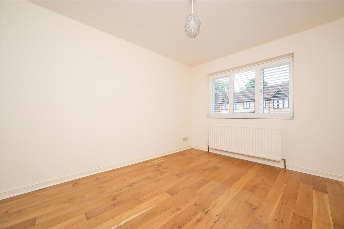 3 Bedroom House For SaleHouse For Sale in Harvesters, St. Albans, Hertfordshire - View 13 - Collinson Hall