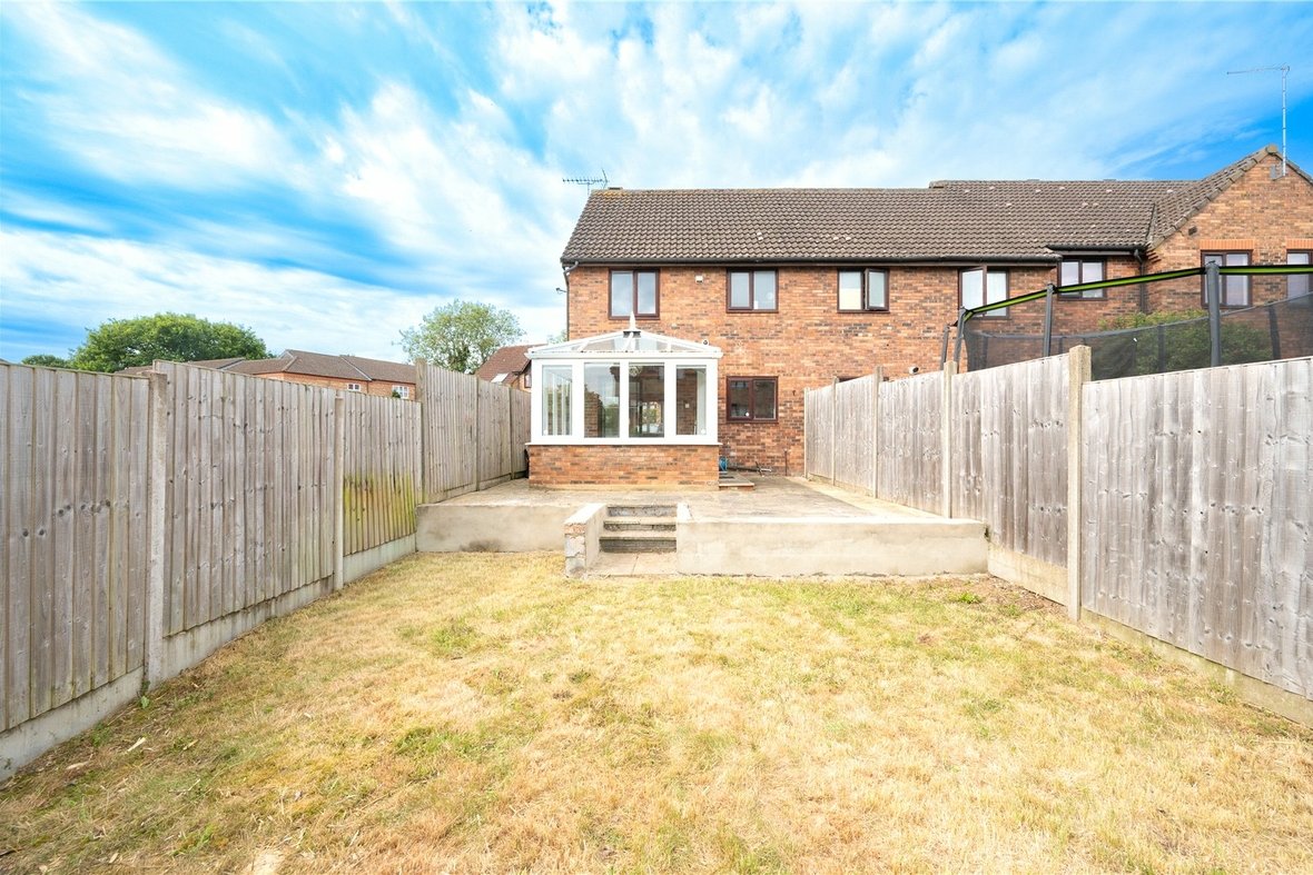 3 Bedroom House For SaleHouse For Sale in Harvesters, St. Albans, Hertfordshire - View 15 - Collinson Hall