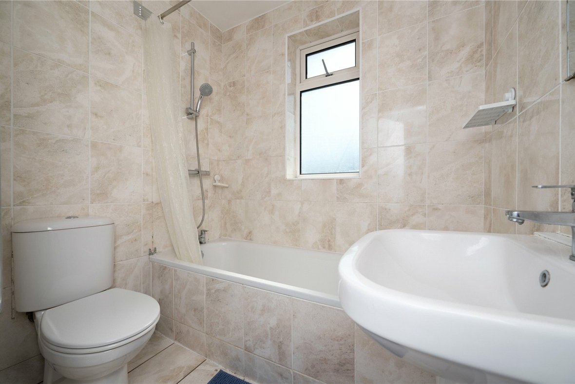 4 Bedroom House New InstructionHouse New Instruction in Hatfield Road, St. Albans, Hertfordshire - View 14 - Collinson Hall