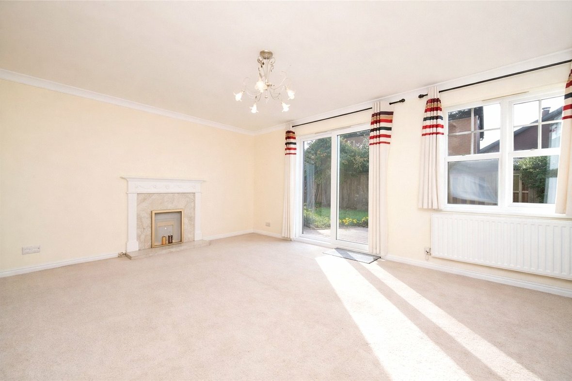 3 Bedroom House New InstructionHouse New Instruction in Long Fallow, St. Albans, Hertfordshire - View 10 - Collinson Hall