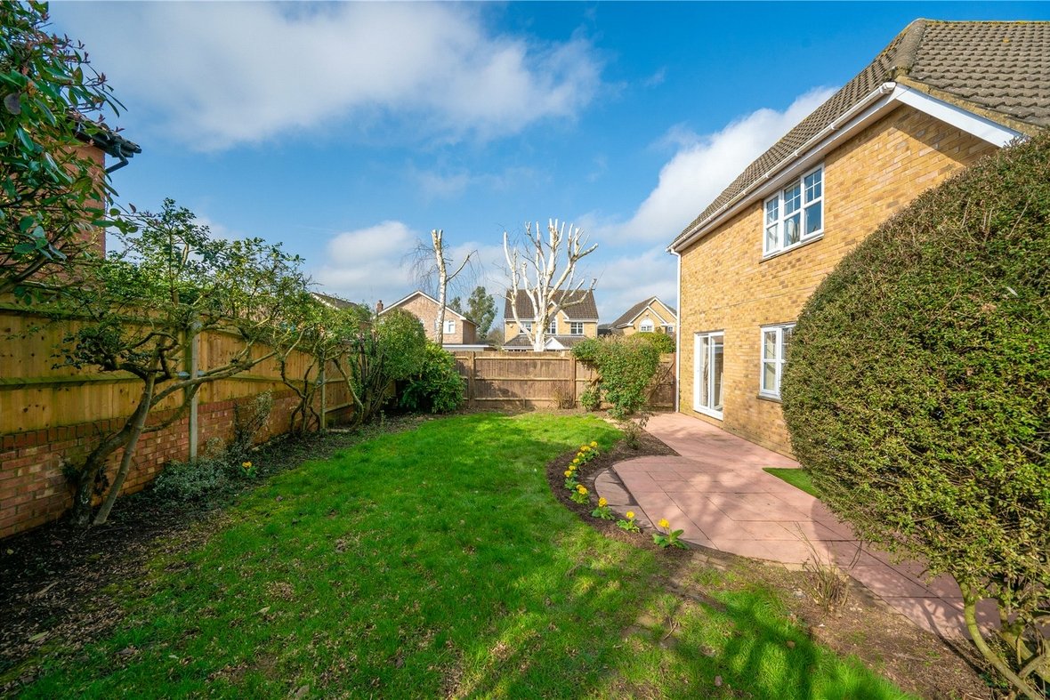 3 Bedroom House New InstructionHouse New Instruction in Long Fallow, St. Albans, Hertfordshire - View 15 - Collinson Hall