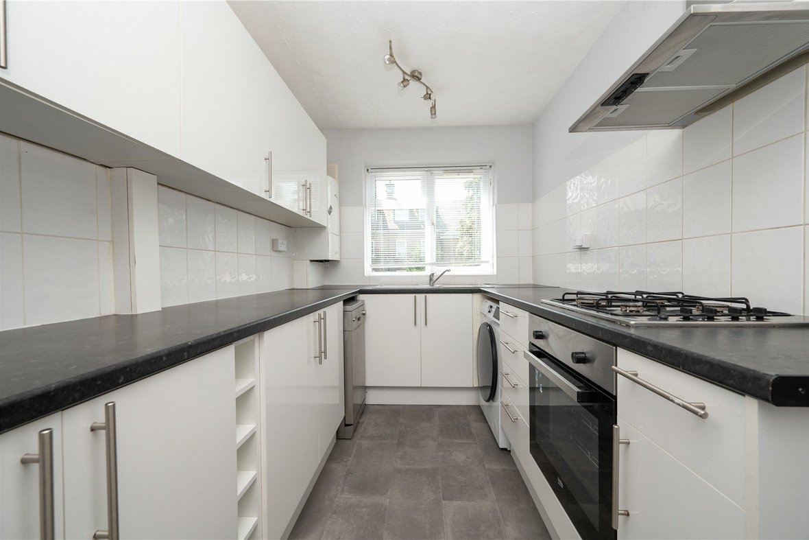 2 Bedroom Apartment To LetApartment To Let in Cumberland Court, Carlisle Avenue, St. Albans - View 5 - Collinson Hall