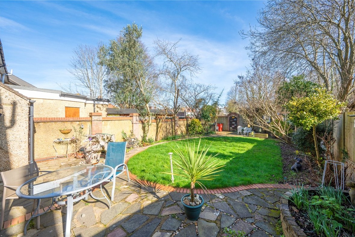 3 Bedroom House New InstructionHouse New Instruction in Vesta Avenue, St. Albans, Hertfordshire - View 10 - Collinson Hall