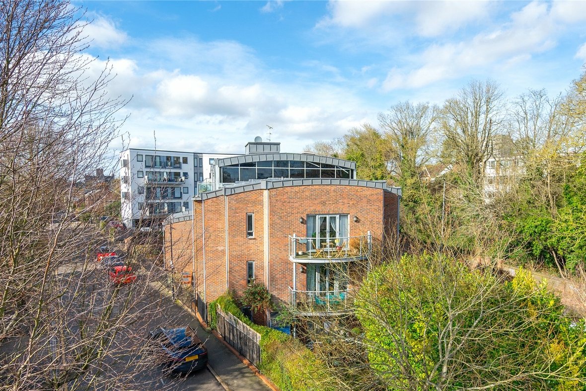 2 Bedroom Apartment New InstructionApartment New Instruction in London Road, St. Albans, Hertfordshire - View 9 - Collinson Hall