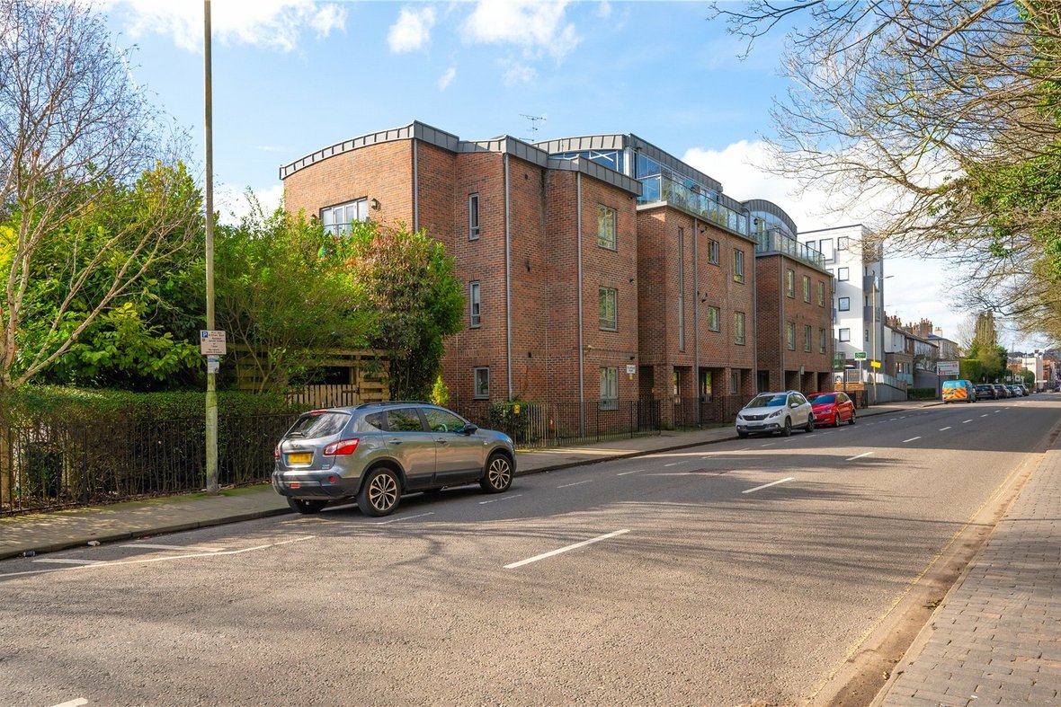 2 Bedroom Apartment New InstructionApartment New Instruction in London Road, St. Albans, Hertfordshire - View 14 - Collinson Hall