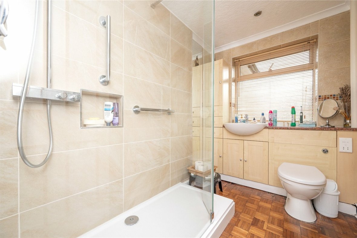 3 Bedroom House New InstructionHouse New Instruction in The Mall, Park Street, St. Albans - View 8 - Collinson Hall