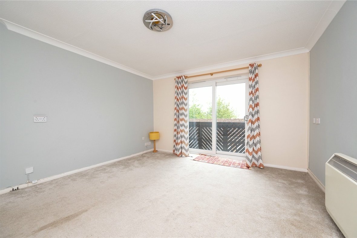 2 Bedroom Maisonette New InstructionMaisonette New Instruction in De Havilland Way, Abbots Langley, Hertfordshire - View 9 - Collinson Hall