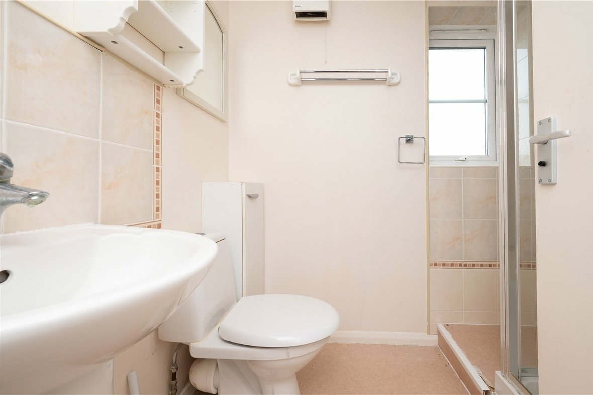 2 Bedroom Maisonette New InstructionMaisonette New Instruction in De Havilland Way, Abbots Langley, Hertfordshire - View 8 - Collinson Hall