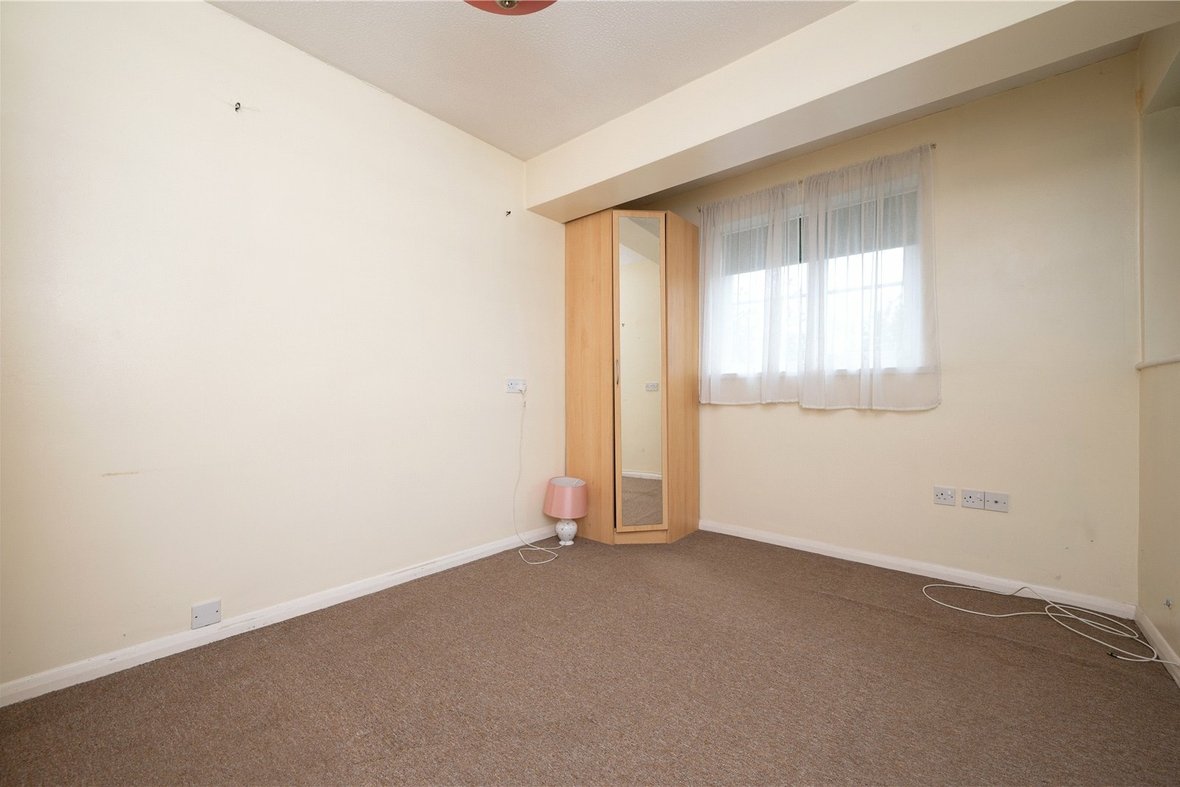 2 Bedroom Maisonette New InstructionMaisonette New Instruction in De Havilland Way, Abbots Langley, Hertfordshire - View 11 - Collinson Hall