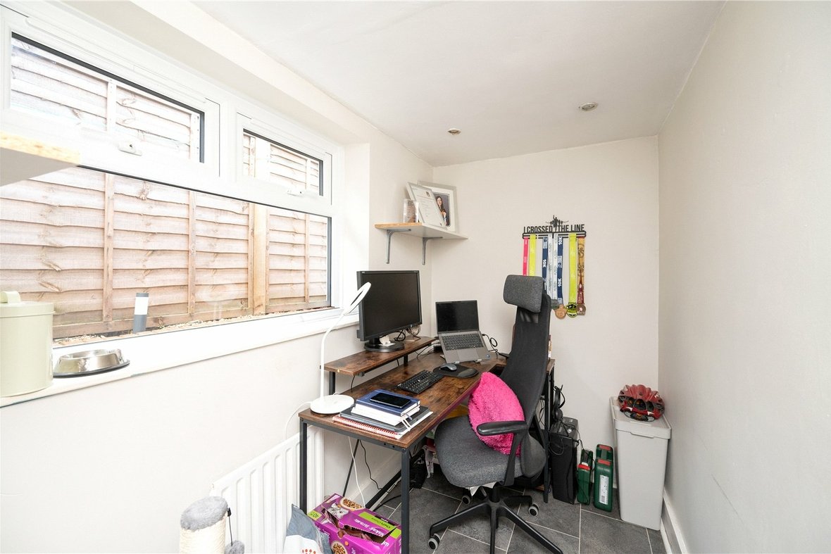 2 Bedroom House To LetHouse To Let in Bardwell Road, St. Albans, Hertfordshire - View 14 - Collinson Hall