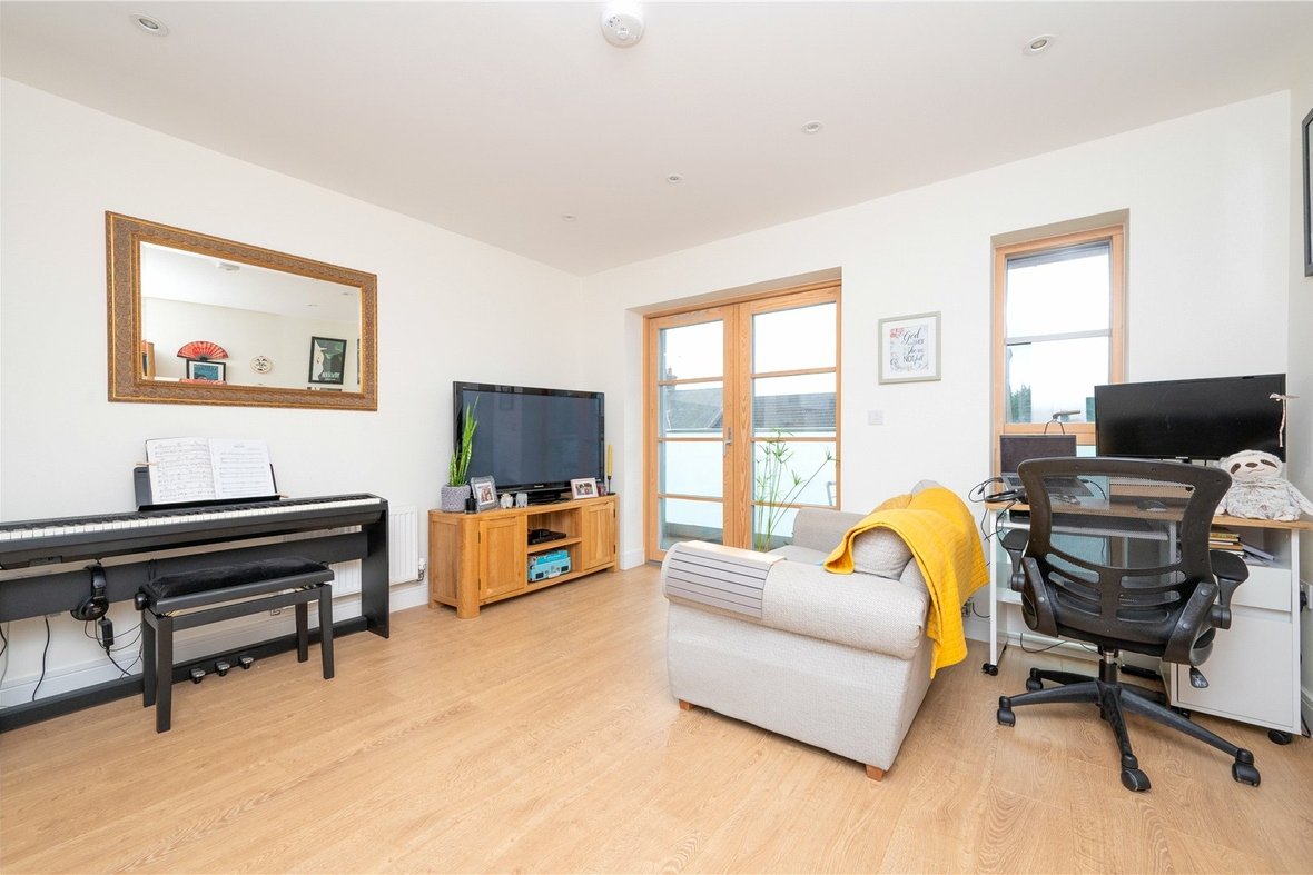 2 Bedroom  New Instruction New Instruction in Montague Close, Hatfield Road, St. Albans - View 8 - Collinson Hall