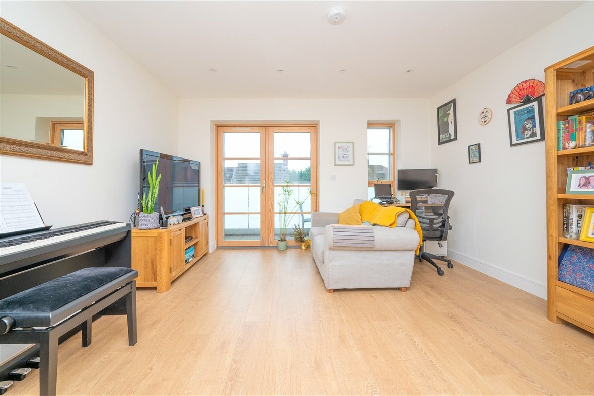 2 Bedroom  New Instruction New Instruction in Montague Close, Hatfield Road, St. Albans - View 11 - Collinson Hall