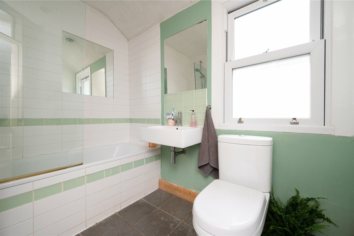 4 Bedroom House New InstructionHouse New Instruction in Castle Road, St. Albans, Hertfordshire - View 8 - Collinson Hall