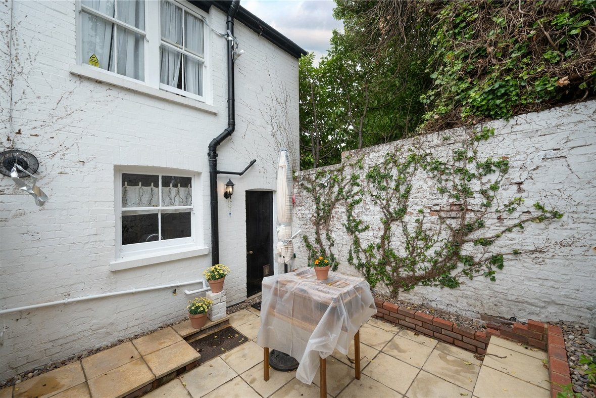 2 Bedroom House New InstructionHouse New Instruction in Sopwell Lane, St. Albans, Hertfordshire - View 4 - Collinson Hall