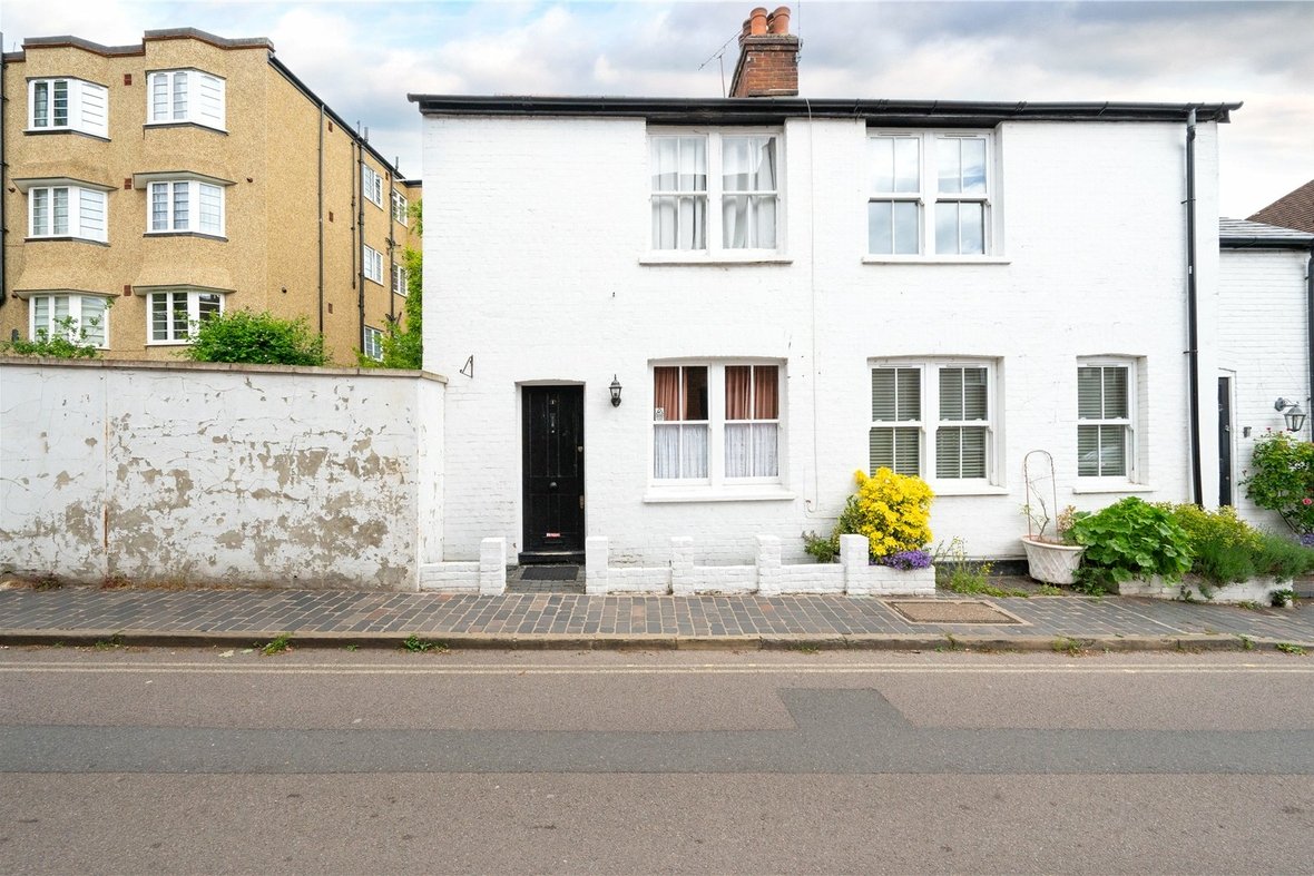 2 Bedroom House New InstructionHouse New Instruction in Sopwell Lane, St. Albans, Hertfordshire - View 8 - Collinson Hall